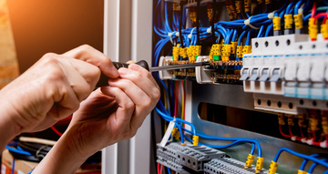 Changement de tableau électrique : Profitez de nos services et sécurisez votre installation électrique dès maintenant !